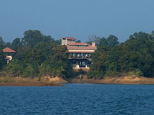 Locality Madhai Gate With Hotelap 202 Reviews
