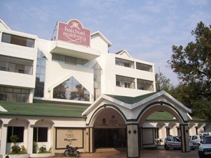 Kalchuri Residency Restaurant